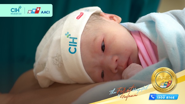 Hoa hậu đại dương Lê Âu Ngân Anh trải nghiệm sinh con nghỉ dưỡng 5.0 tại Bệnh viện Quốc tế City